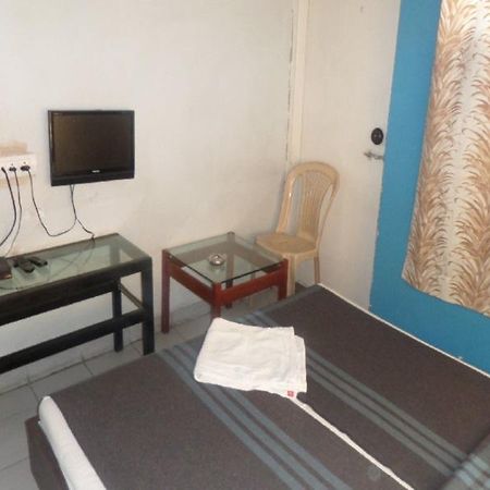 Hotel Abhishek Nashik Zewnętrze zdjęcie
